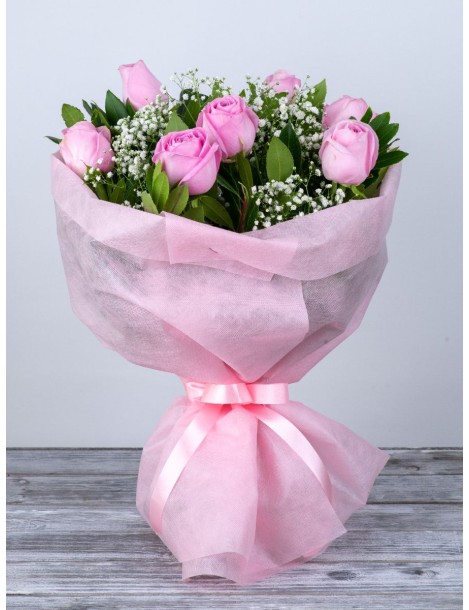 ROMANTIC BOUQUET OF PINK ROSES